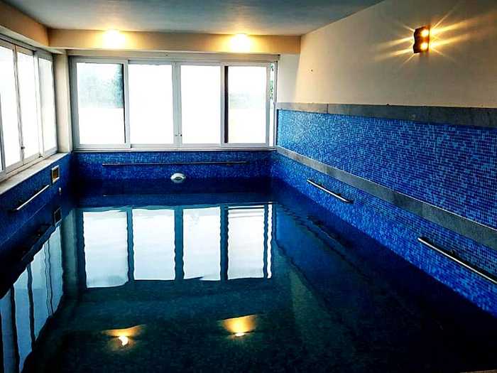 Olive Inn Luxurious 4-BHK Villa with Indoor Swimming Pool