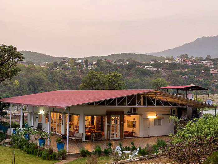 SaffronStays Doon Valley View – with in-house cook