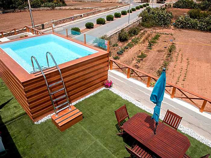 Tal-Karmnu Entire house with private heated pool and jacuzzi (Kirkop)