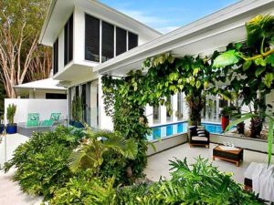 Best Private Villas in Palm Cove, Australia