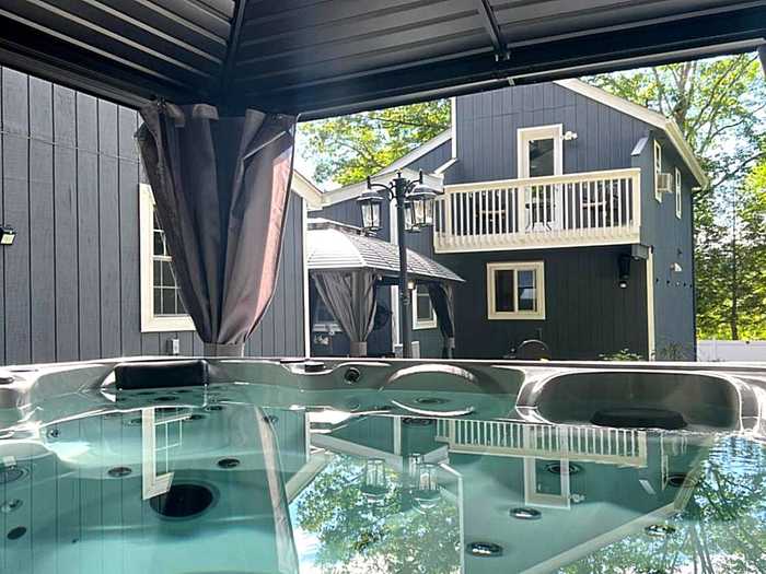 Amazing Poconos House . Sauna/Hot Tub/Private Pool (East Stroudsburg)